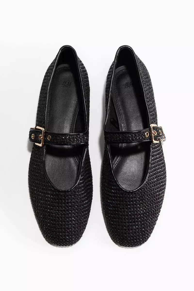 Discount on H&M  shoes - SKU: Braided Mary Janes