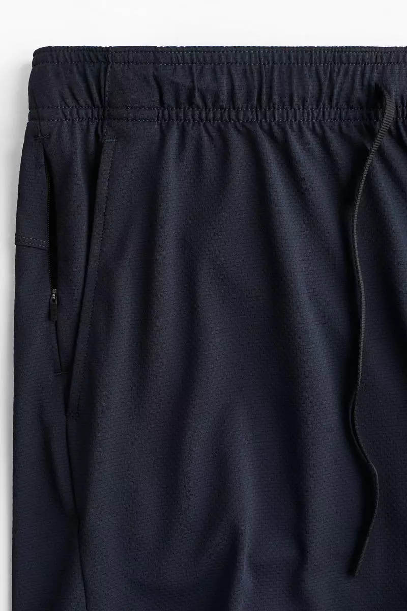 Sports shorts with DryMove™