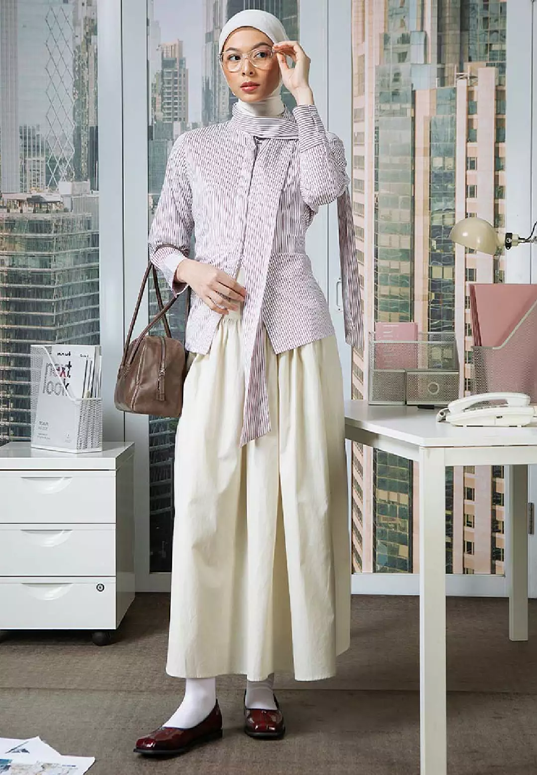 HijabChic Celva Red Top - Kemeja Stripe Cotton Kerah Tali Timeless