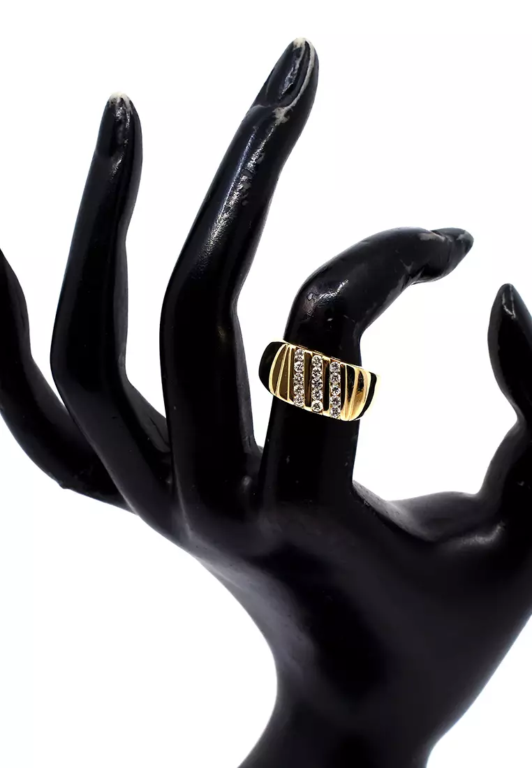 14K Yellow Gold Lady Ring with Diamonds