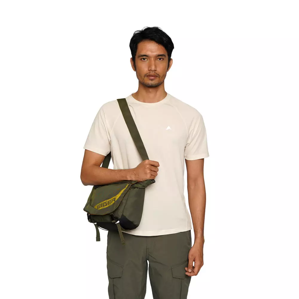 Eiger Recon 2 1F Tablet Shoulder Bag