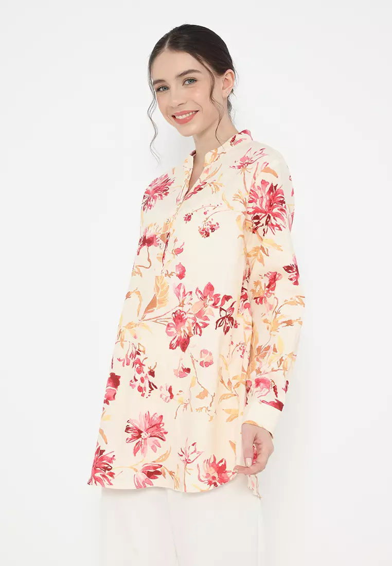 Blouse Cream Floral Soft Linen V  Neck Arlette By Brilliant Girl Warna Cream