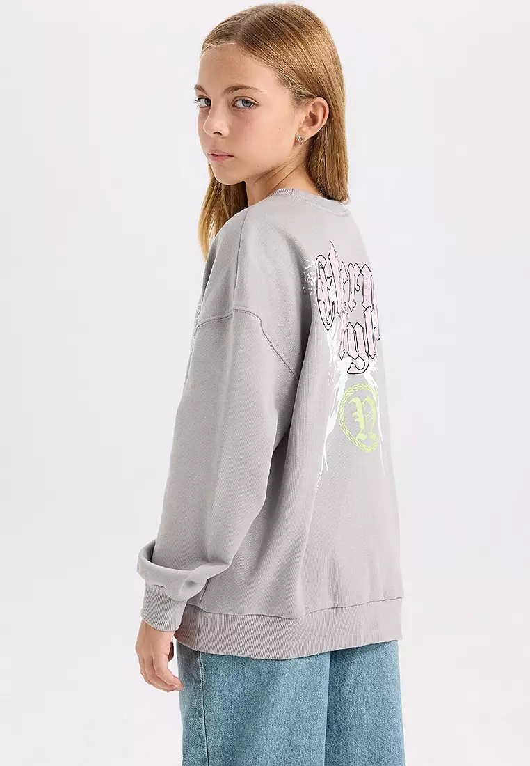 Oversized Graphic Sweatshirt