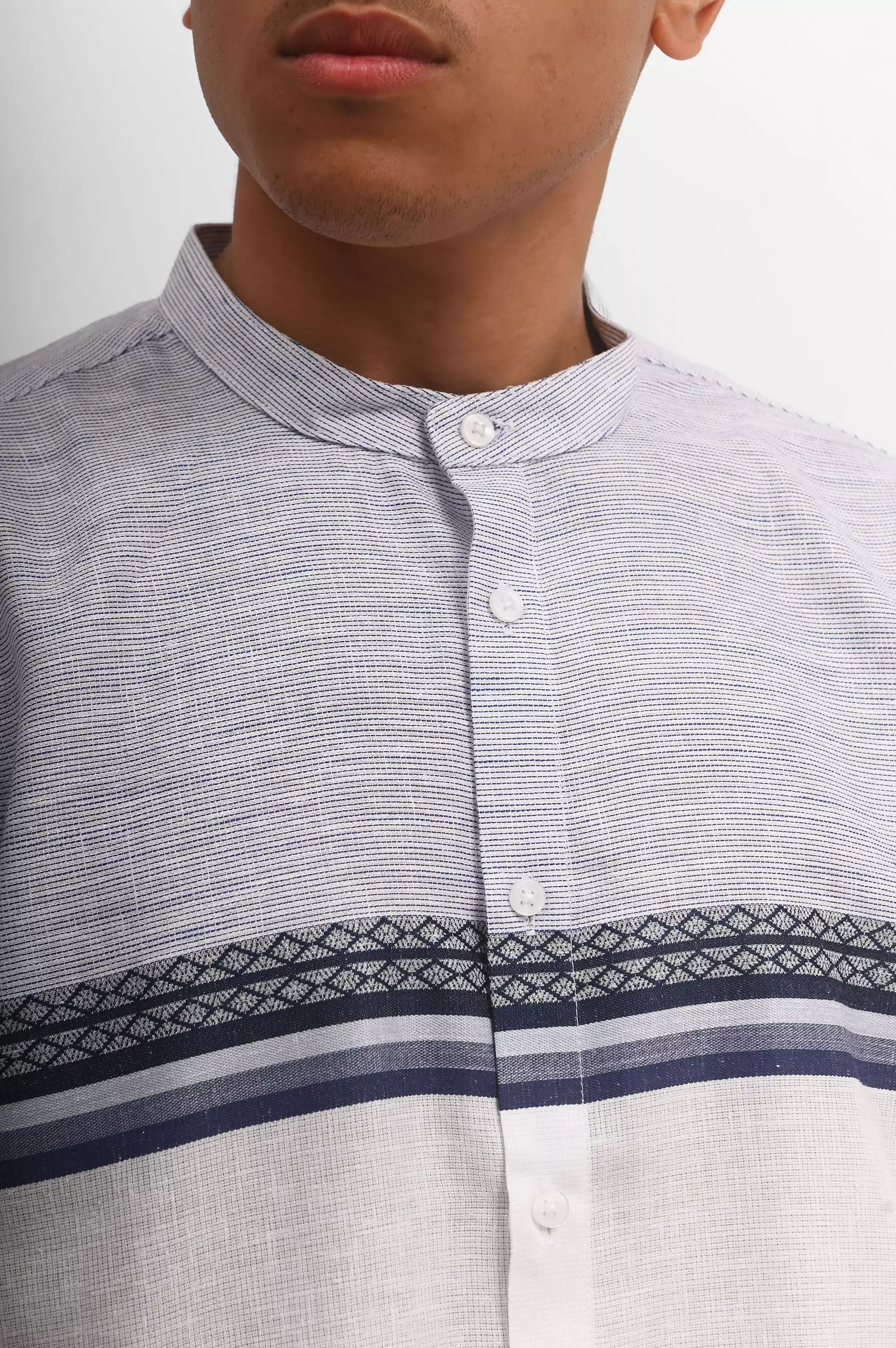 MANZONE Kemeja koko  Lengan Panjang Pria FAWAZ - WHITE