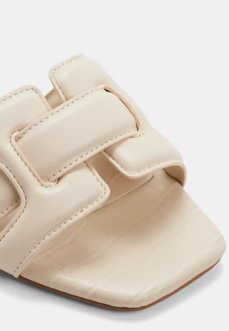 Elenaria Sandals