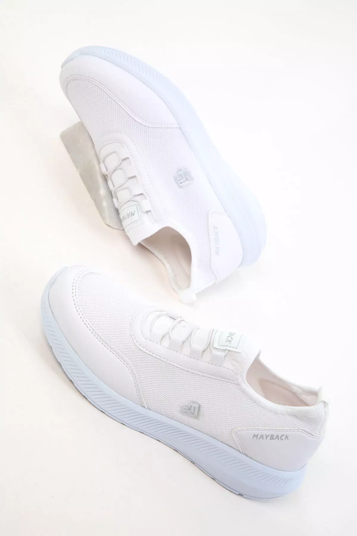 White Women's Sneaker 20779