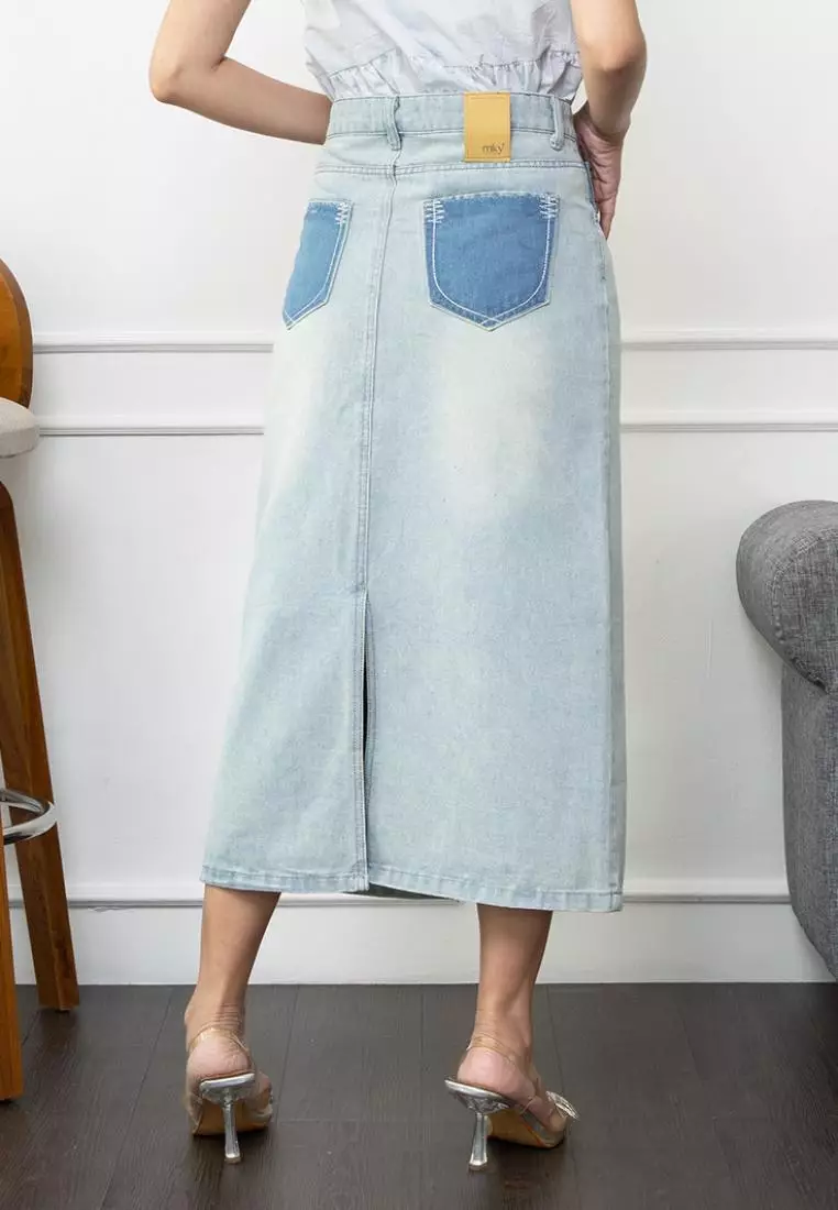 Clorena Midi Skirt Jeans with Gradation Pocket in Light Blue