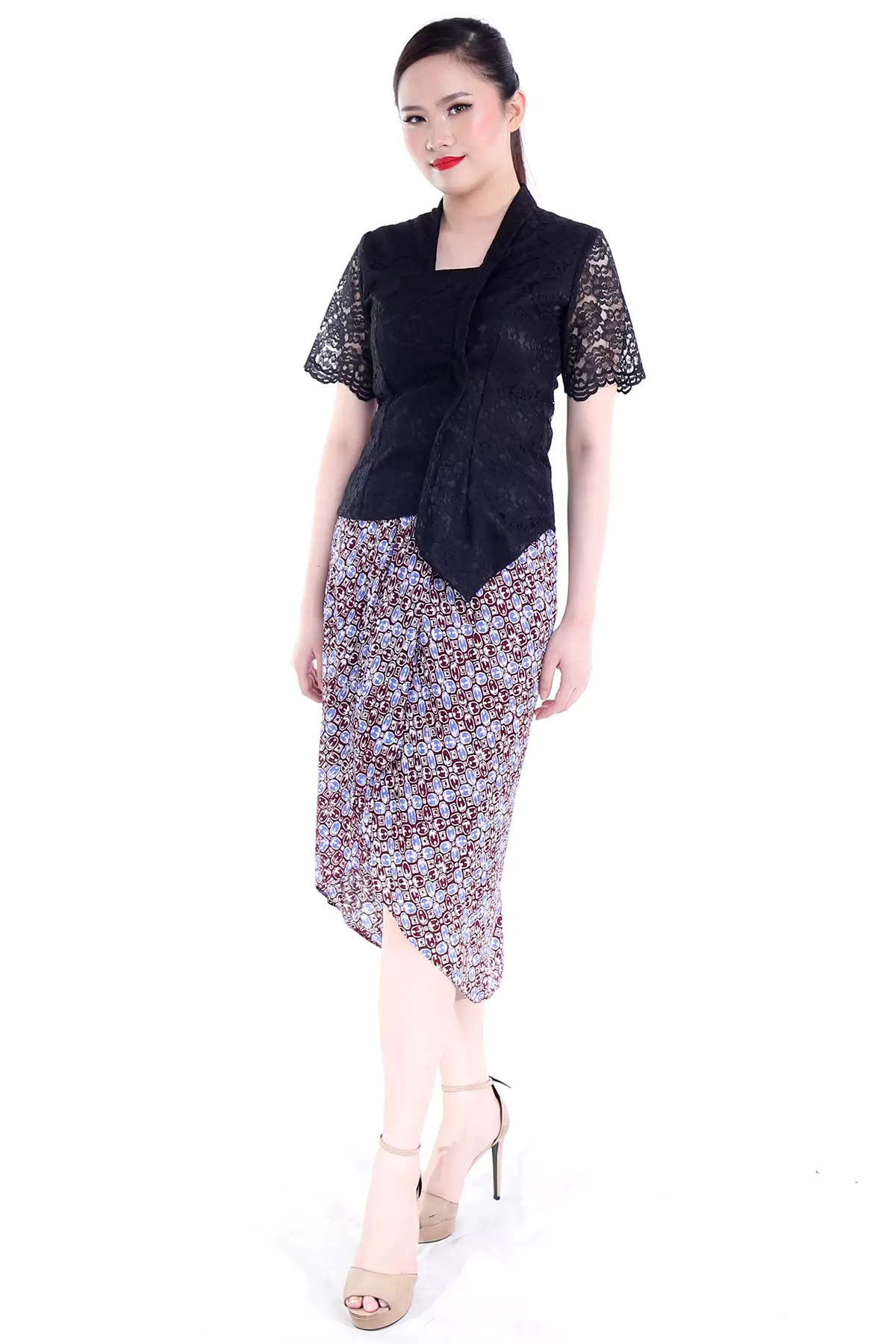 Katarina Lace Hitam Kebaya