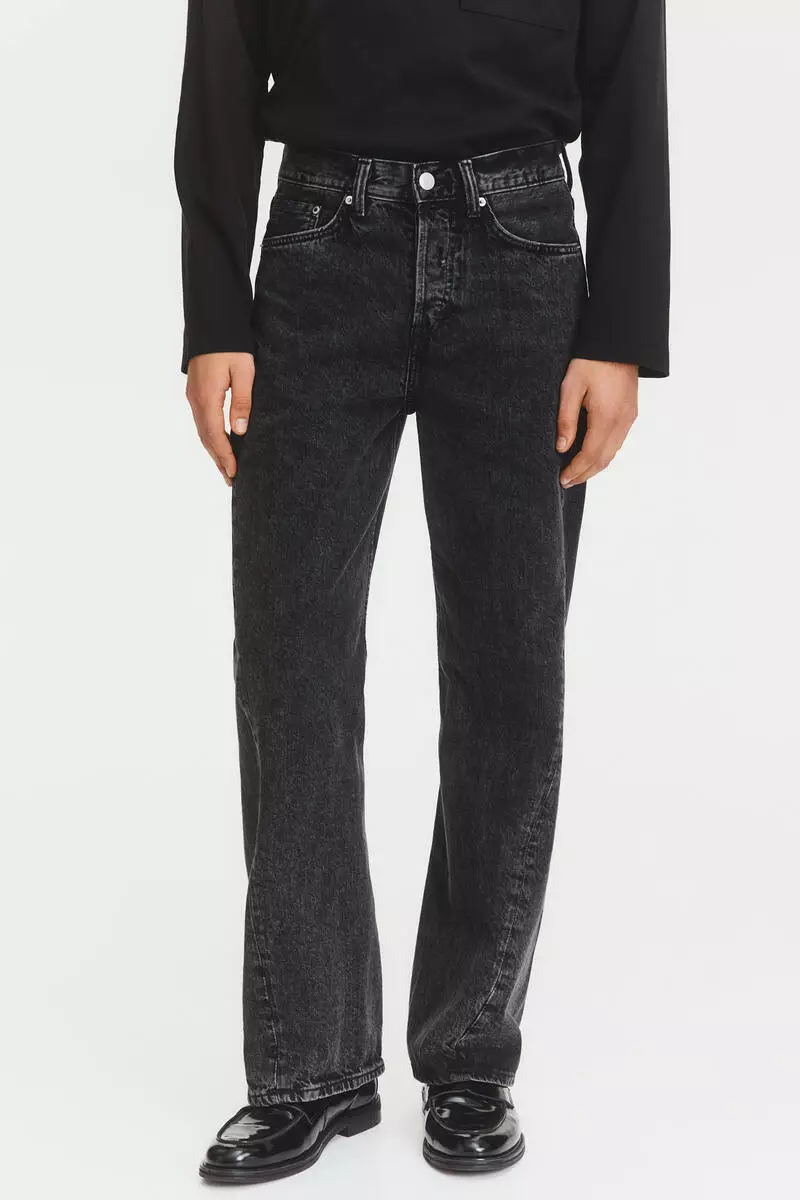 Loose Straight twisted leg jeans
