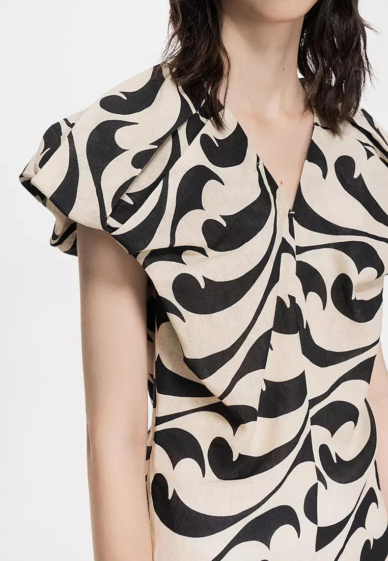 Eco-Friendly S-Line Fitted Avant-Garde Sleeveless Dress