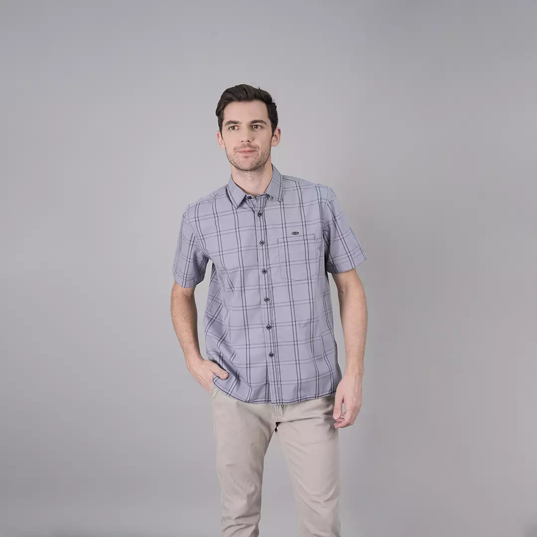 LGS - Kemeja Casual Pria Lengan Pendek Warna Abu-Abu Muda Motif Kotak-Kotak Tartan - CSH.270.S730.1297.C