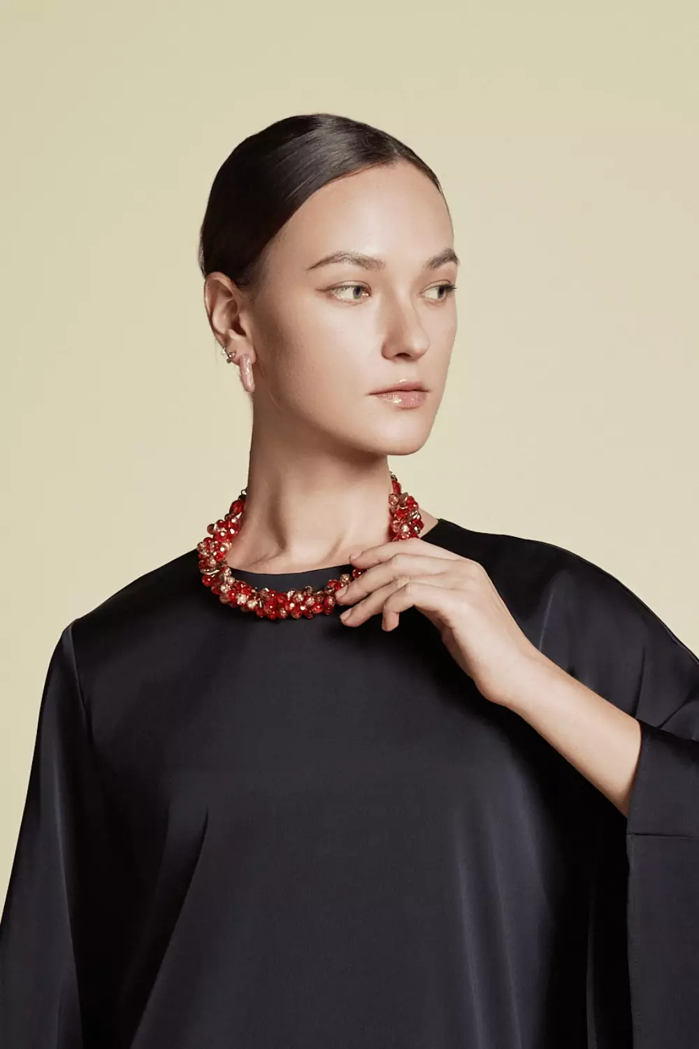 Demure Moonlight Mystique Necklace