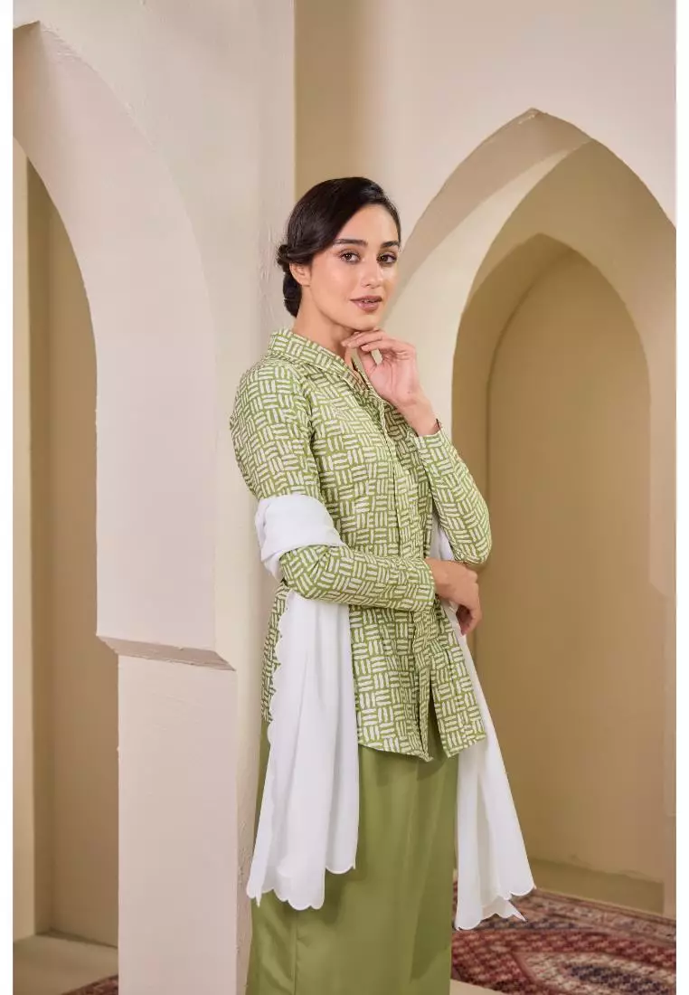 Kebaya Midi Batik Moden