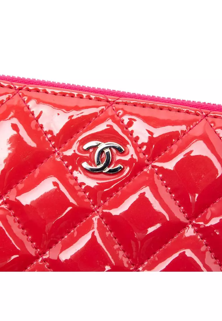 Pre-Loved Chanel Small Quilted Patent O Case Clutch