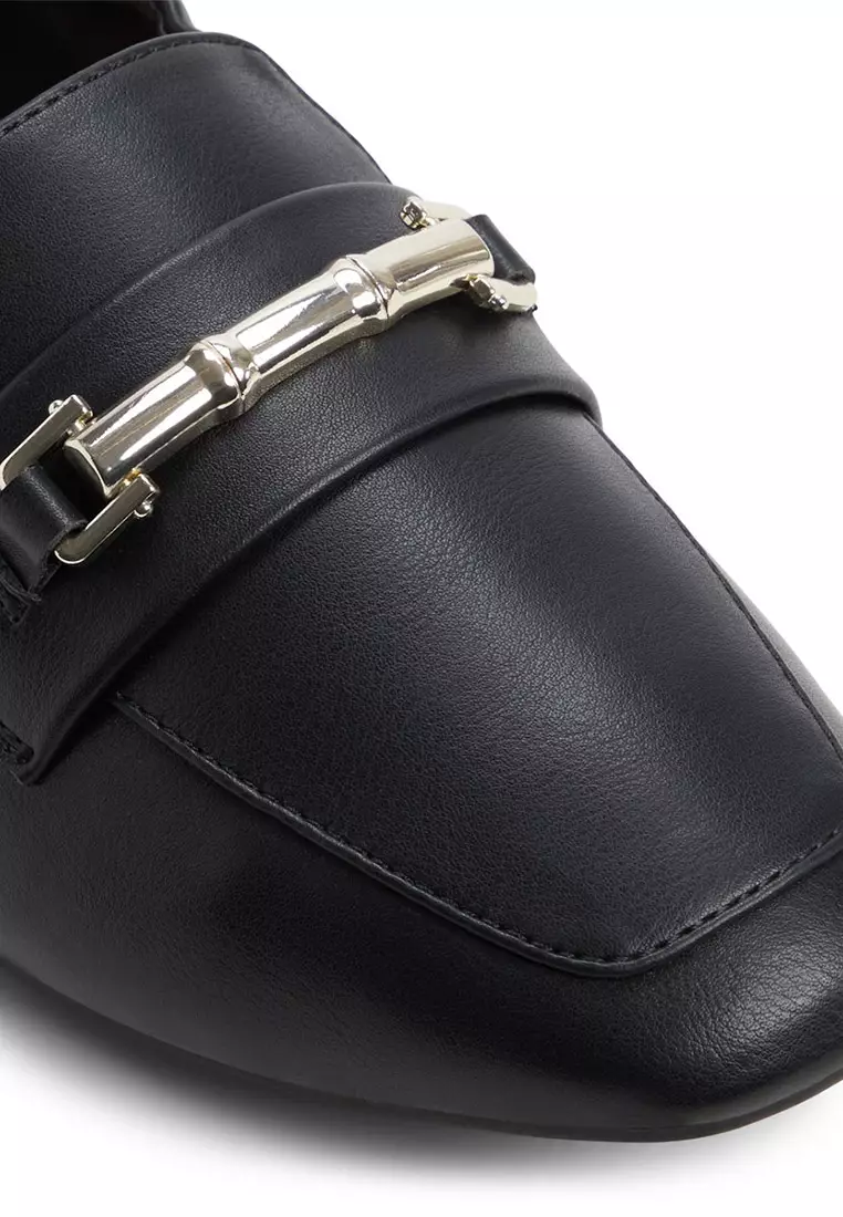 Tiera Loafers
