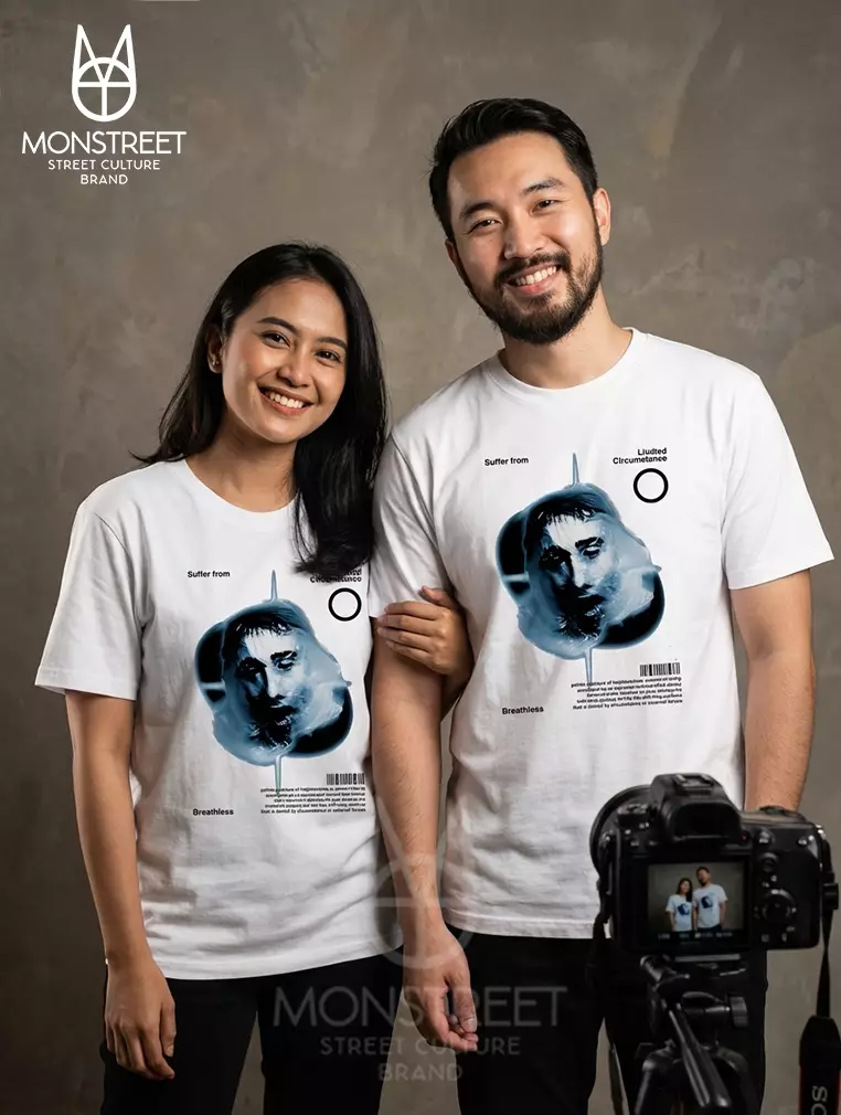 Monstreet Kaos Katun Combed 24S Grafis Reguler Fit Putih Tshirt UTR136 Cotton Combed 24S Graphic Tshirt Regular Fit White Tshirt