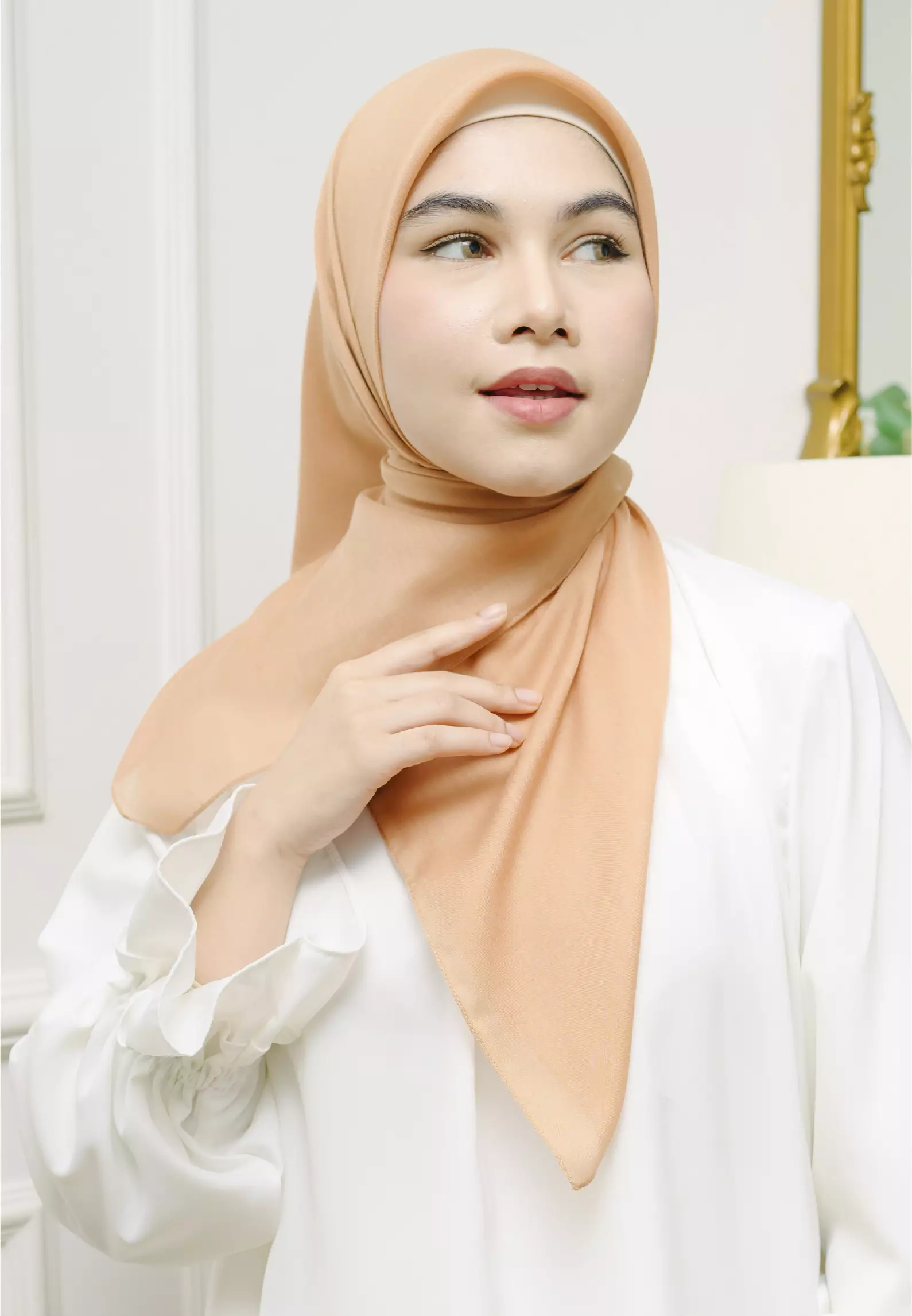 Theya Voal Square Soft Orange