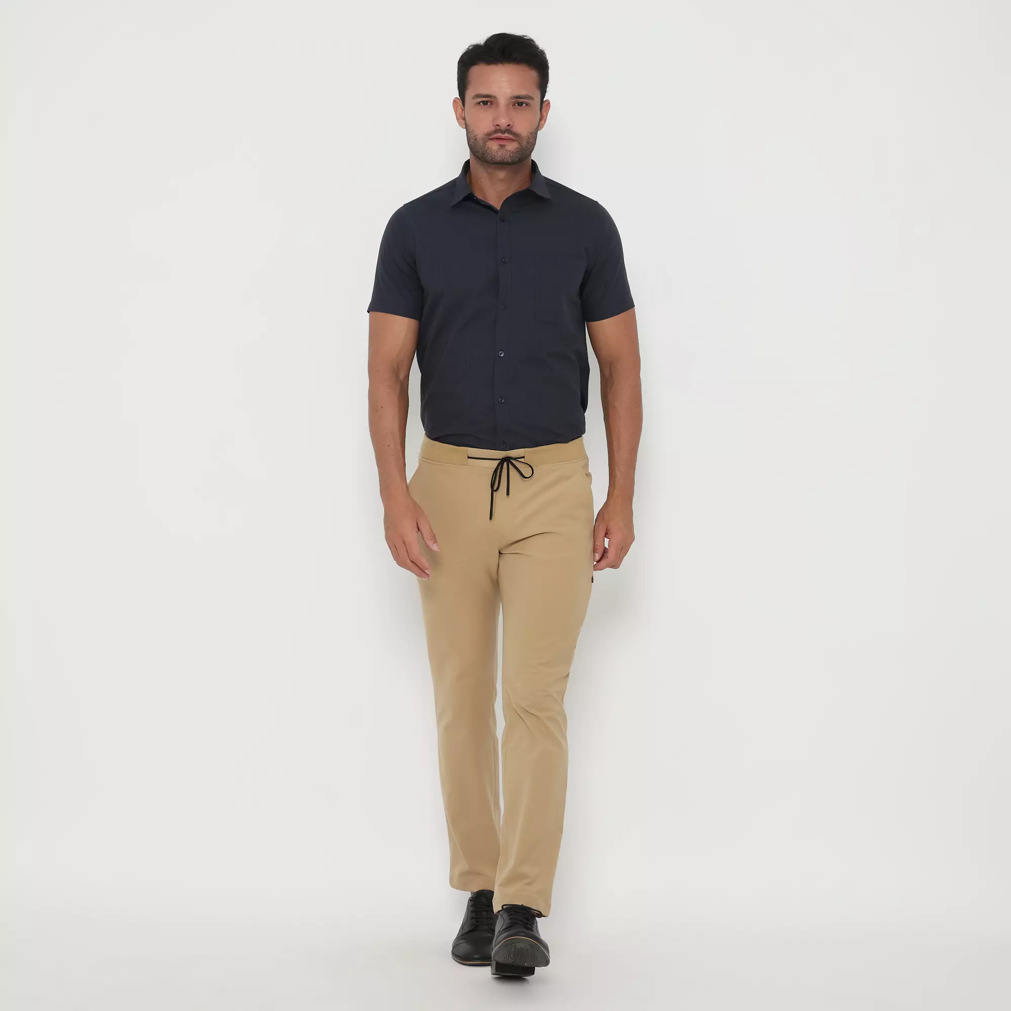Jobb Venus Celana Panjang Modern Slim Fit Dark Khaki Warna Dark Khaki