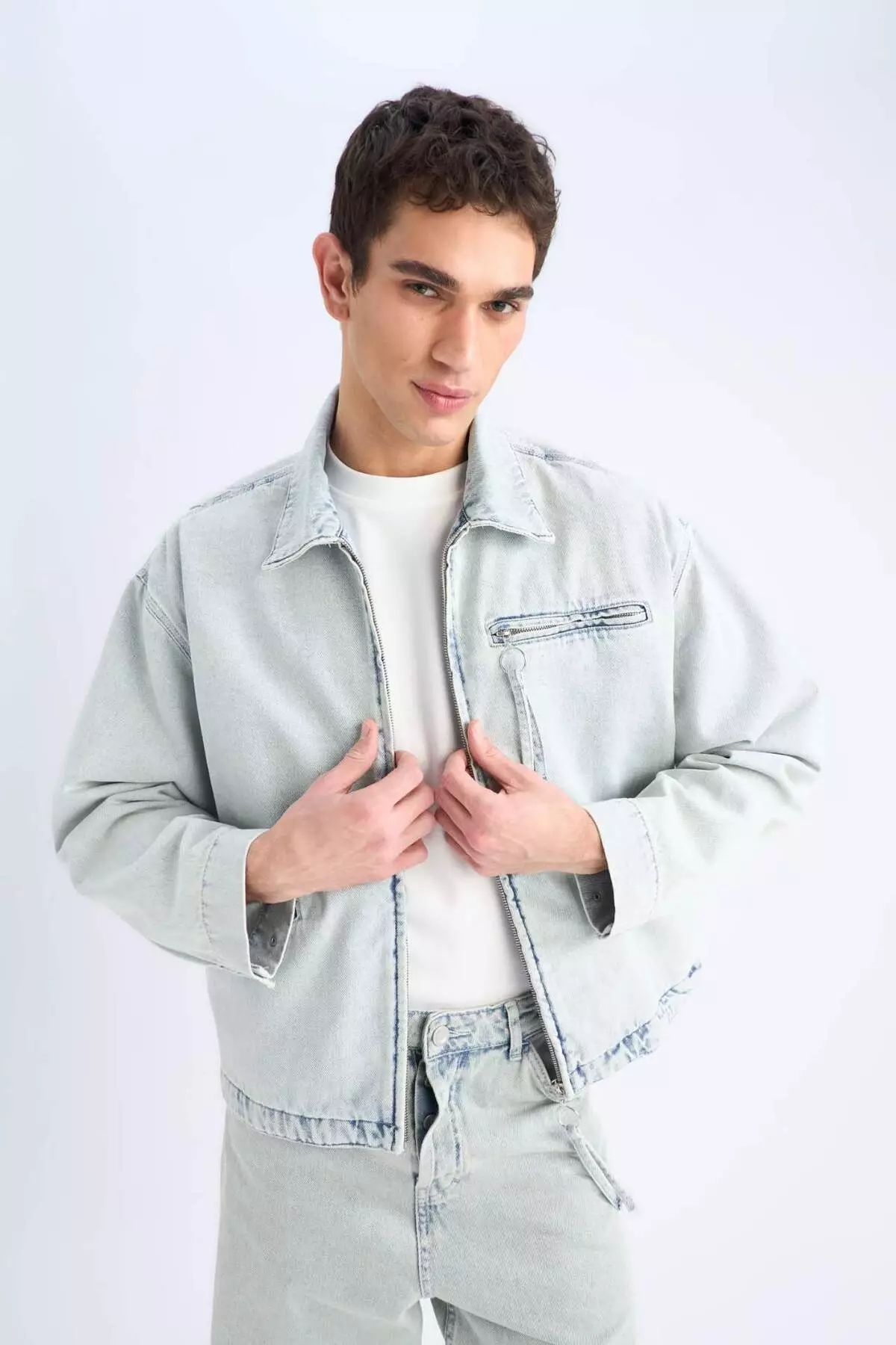 100% 棉 寬鬆剪裁 拉鍊季節性春季牛仔褸 D8311Ax25Sp