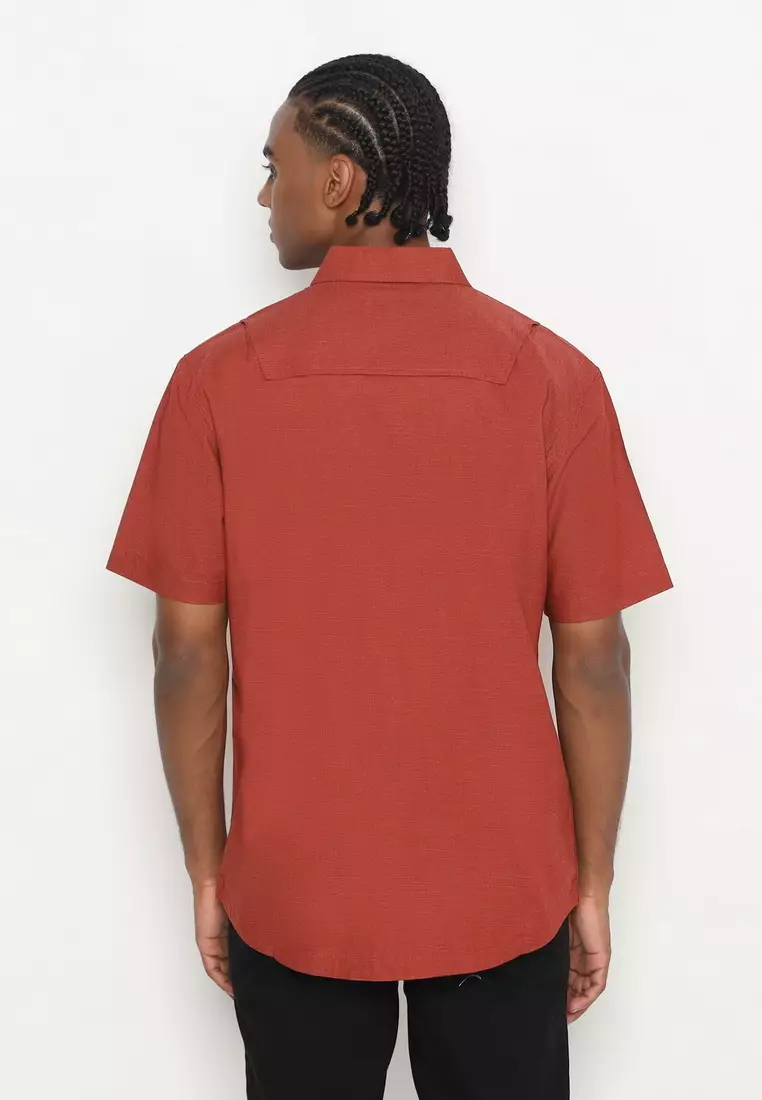 POLICE Kemeja Polos Cotton Twill Slub Teracota Regular Fit Pria