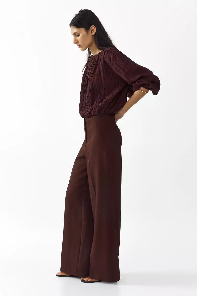 Wide tailored trousers