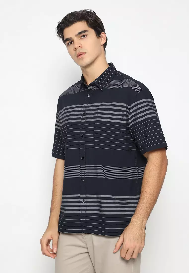 POLICE Kemeja Border Printing Biru Tua Regular Fit Pria