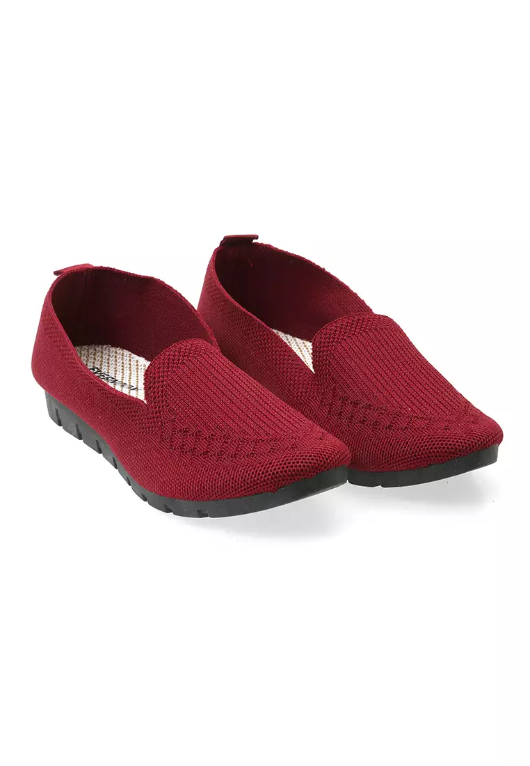 Sepatu Wanita Slip On Simple Design Casual Premium Quality - Maroon