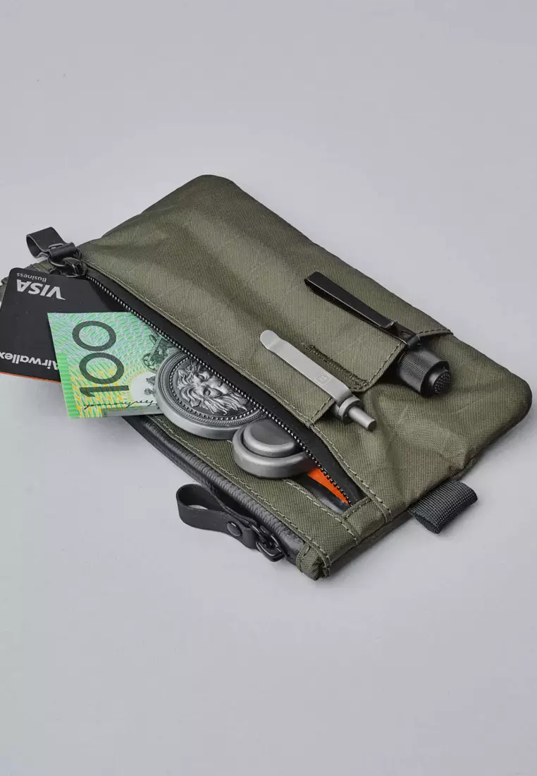 Alpaka Zip Clutch - Dark Green VX21