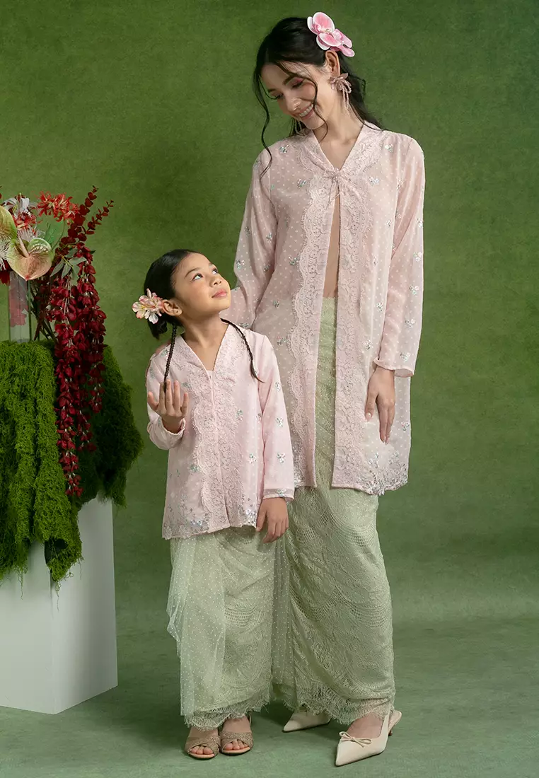 Ita Polka Dot Long Kebaya Top