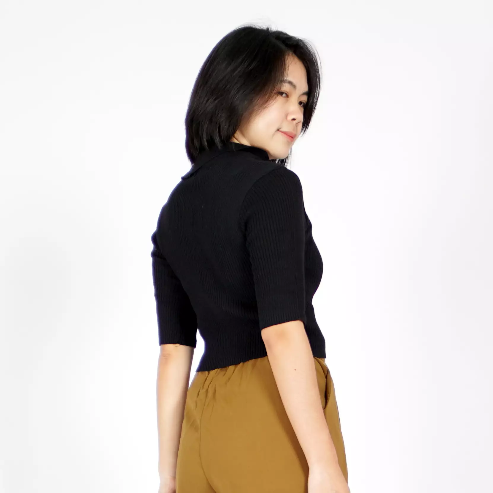  HANA Knit Crop Top Atasan Crop Rajut CropTop Rajut Gaya Korea - Hitam