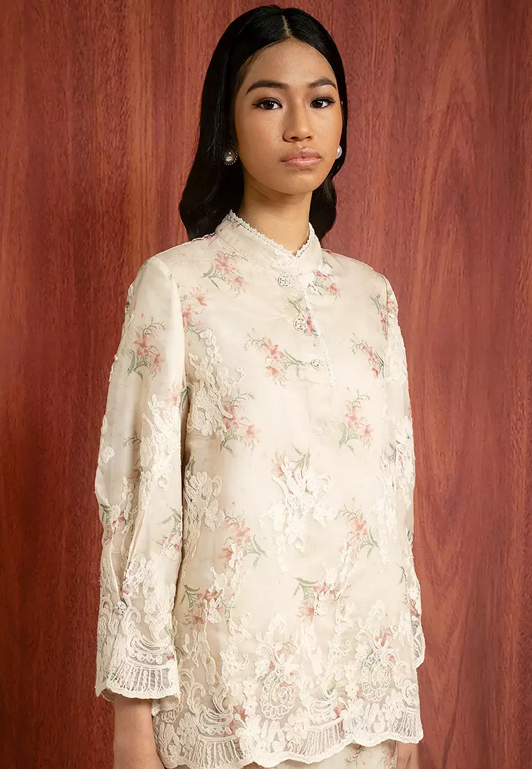 MARIA 刺繡連身套裝