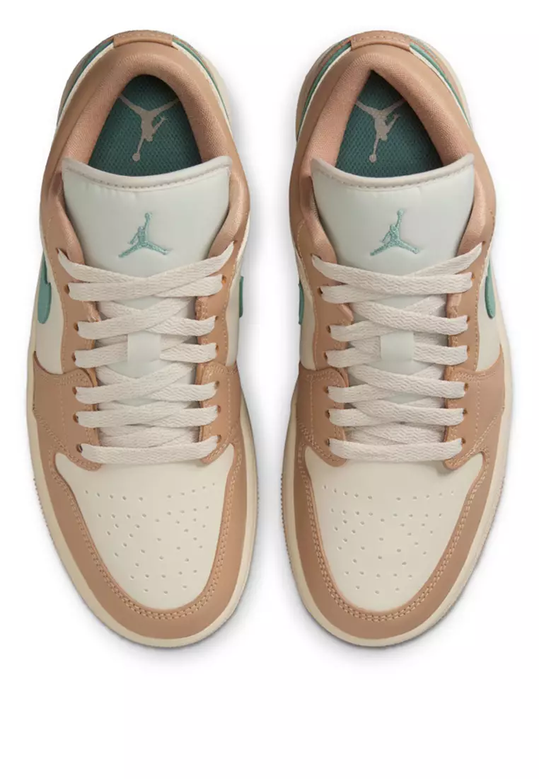 Air Jordan 1 Low Shoes