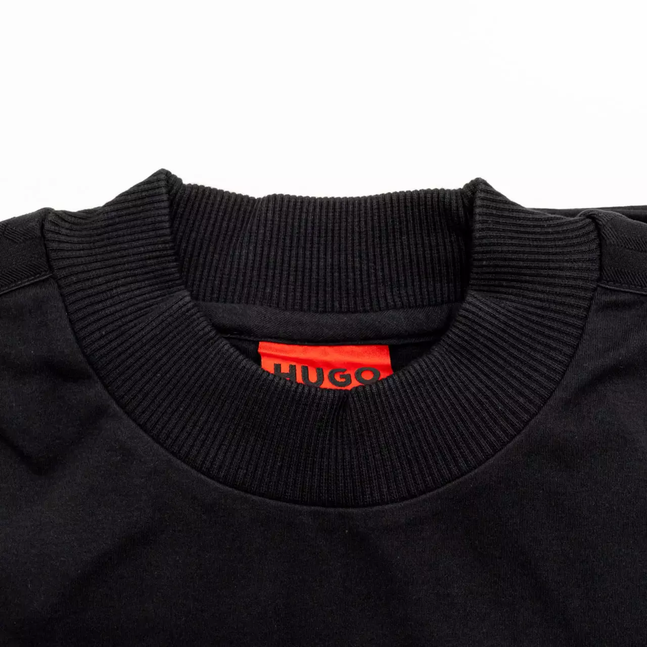 Danovoti Interlock-Cotton T-Shirt with Geometric Tape Black