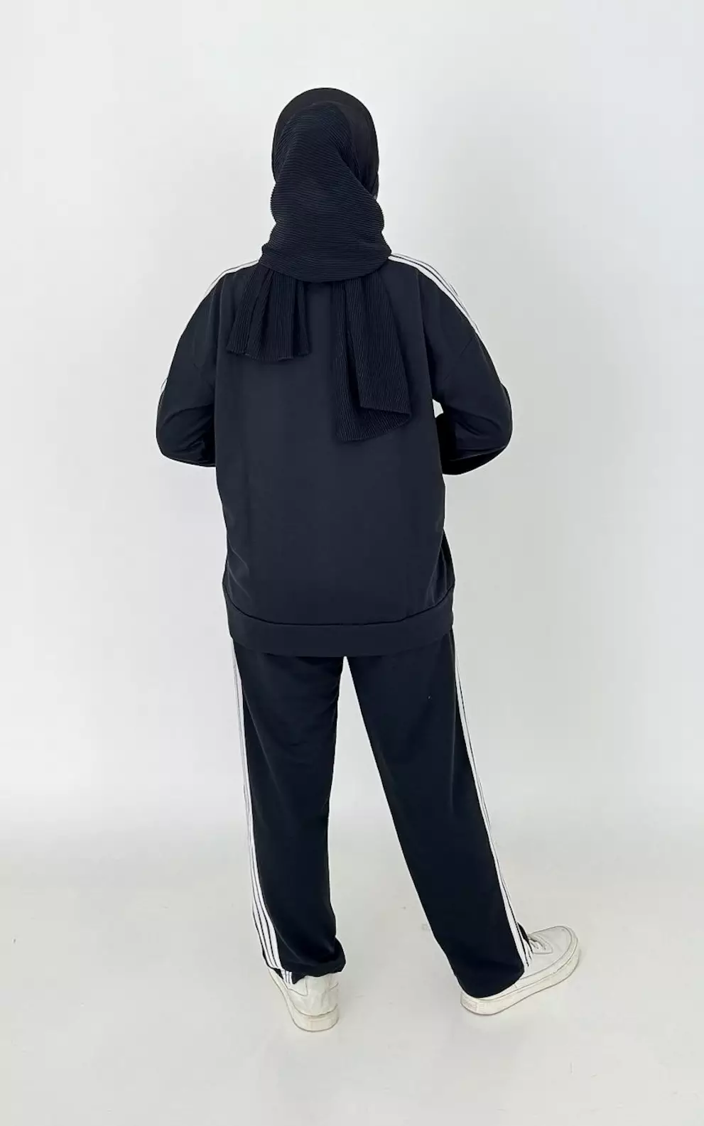 Set Sporty Pants Jasmin - Setelan Baju Olahraga Wanita