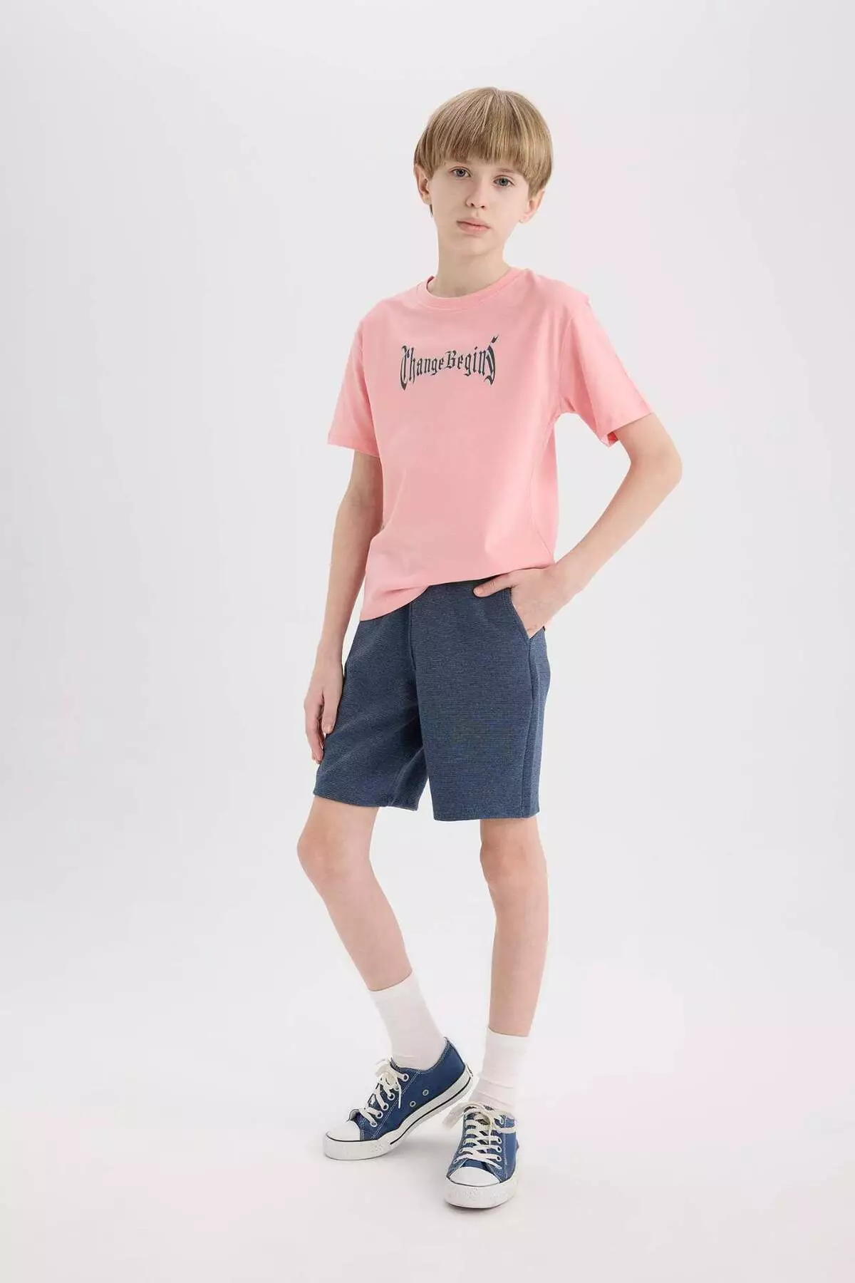 Boy's Elastic Waist Shorts E6890A825Sm