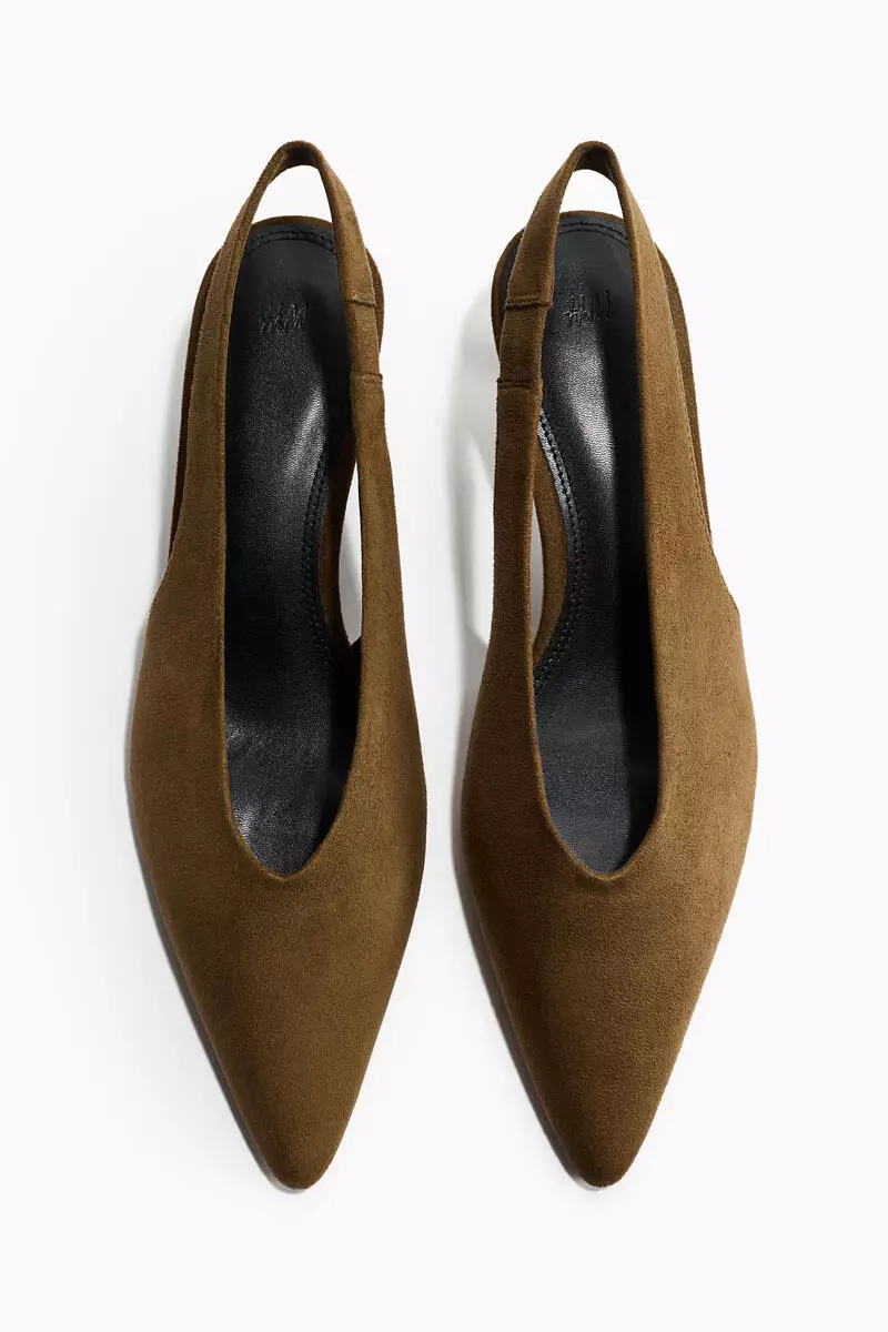 Kitten-heeled slingbacks