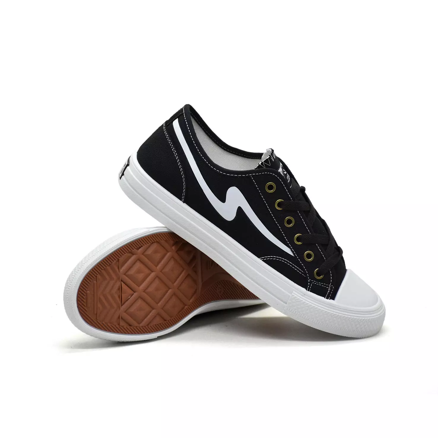 Carvil Sepatu Pria Saga Low Black/White