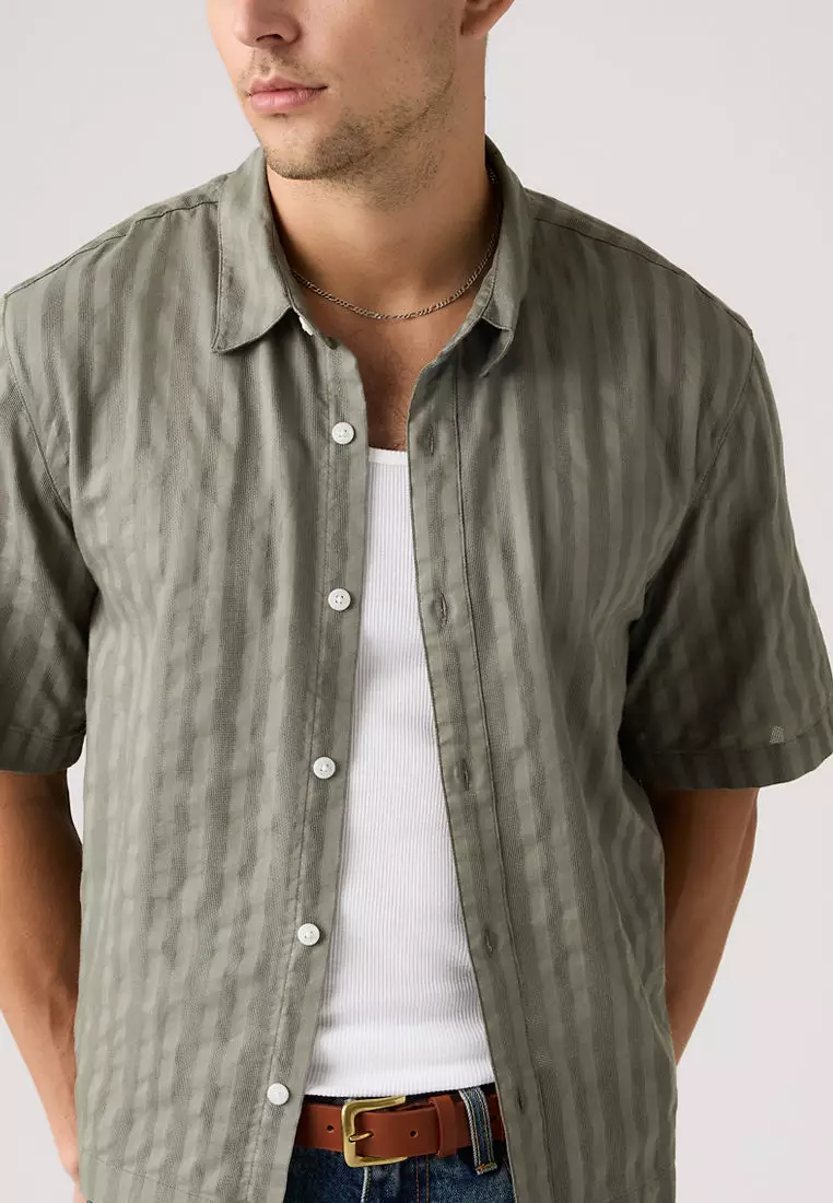 Levi's® Men's Short-Sleeve Lama Boxy Shirt (005GH-0002)