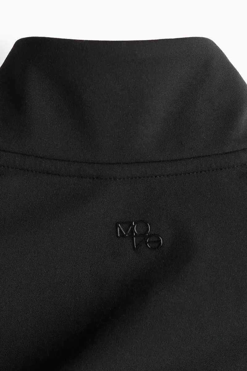 Zip-through sports jacket with SoftMove™