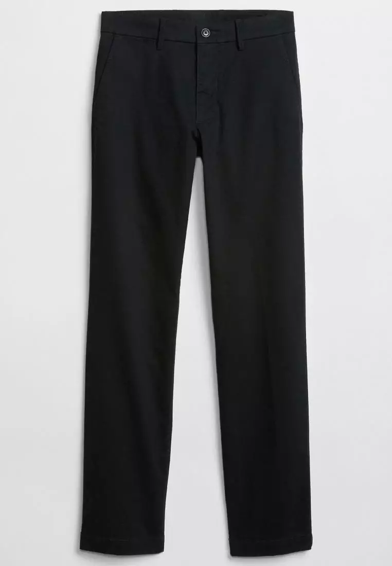 Essential Khakis in Straight Fit