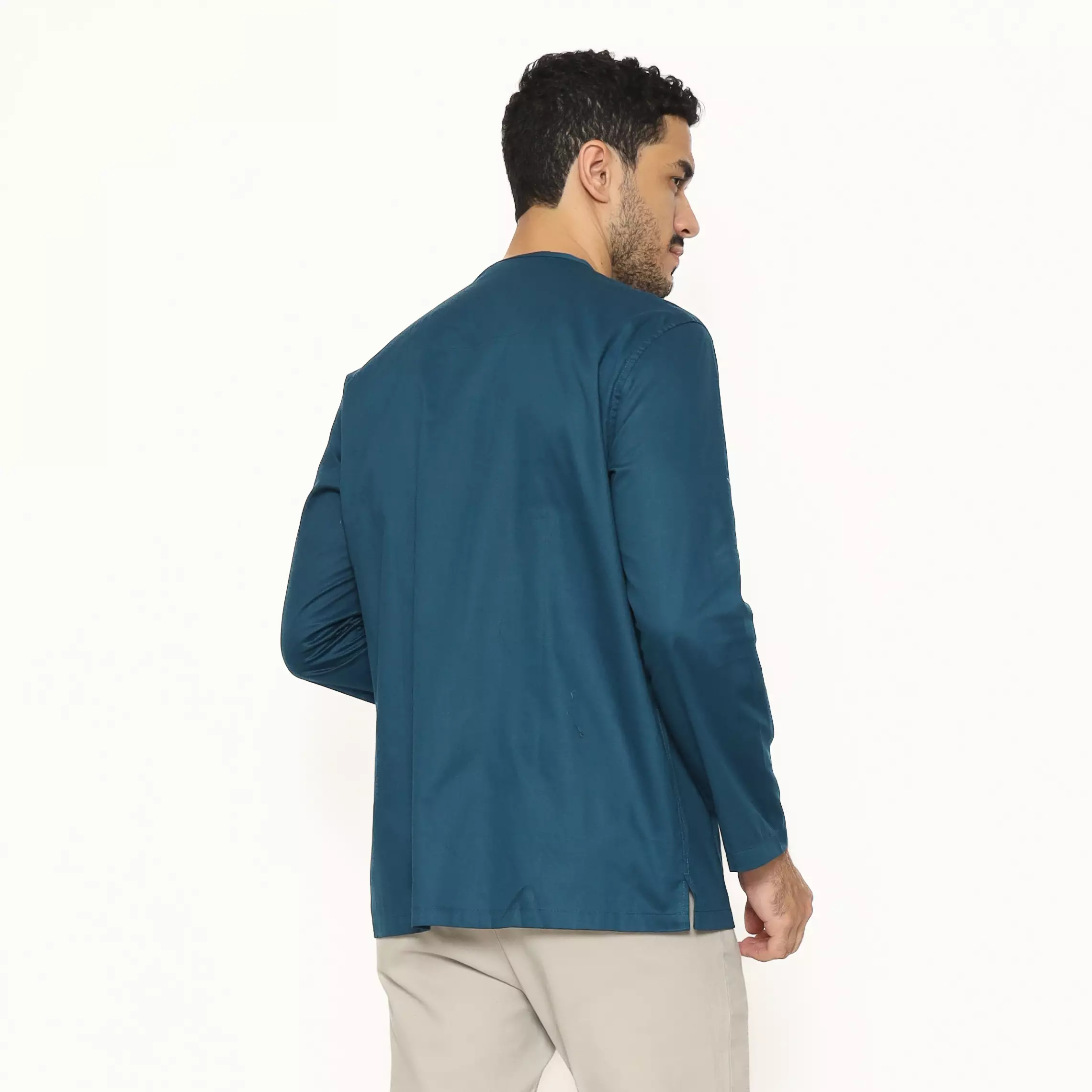 Lawell Baju Koko Pria Bordir Lengan Panjang Modern Fit Warna Teal – LAQKFLBKQG101QCTNQNM