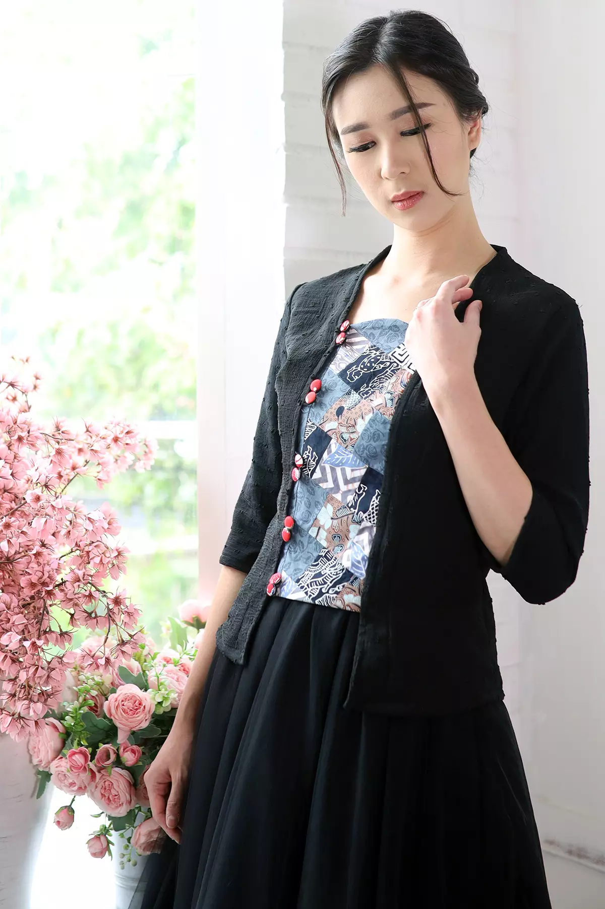 Sinok Marbel Hitam Patchwork Kebaya