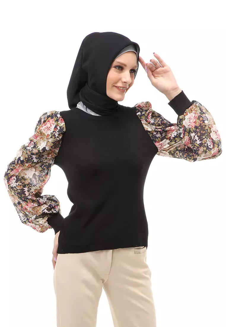 Kartika Blouse Muslimah Atasan Wanita Long Sleeve Motif CarnationRegular Fit - Hitam
