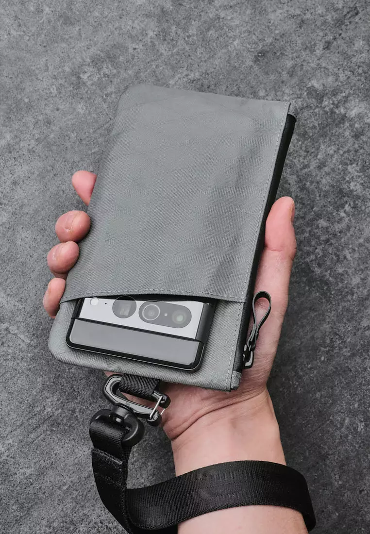 Alpaka Zip Clutch - Slate Grey