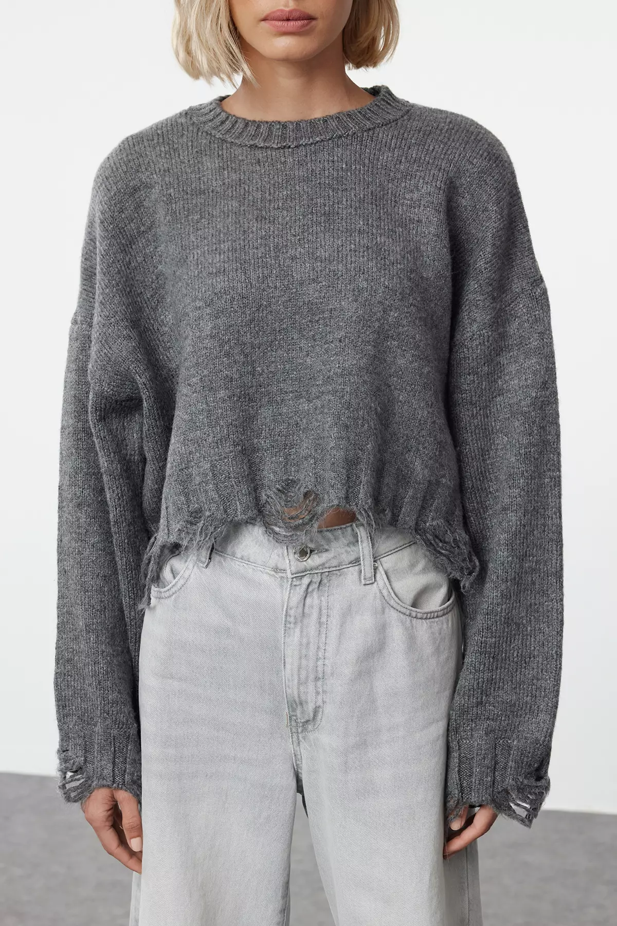 Anthracite Crop Super Wide Pattern Soft Texture Knit Sweater TWOAW24KZ00319