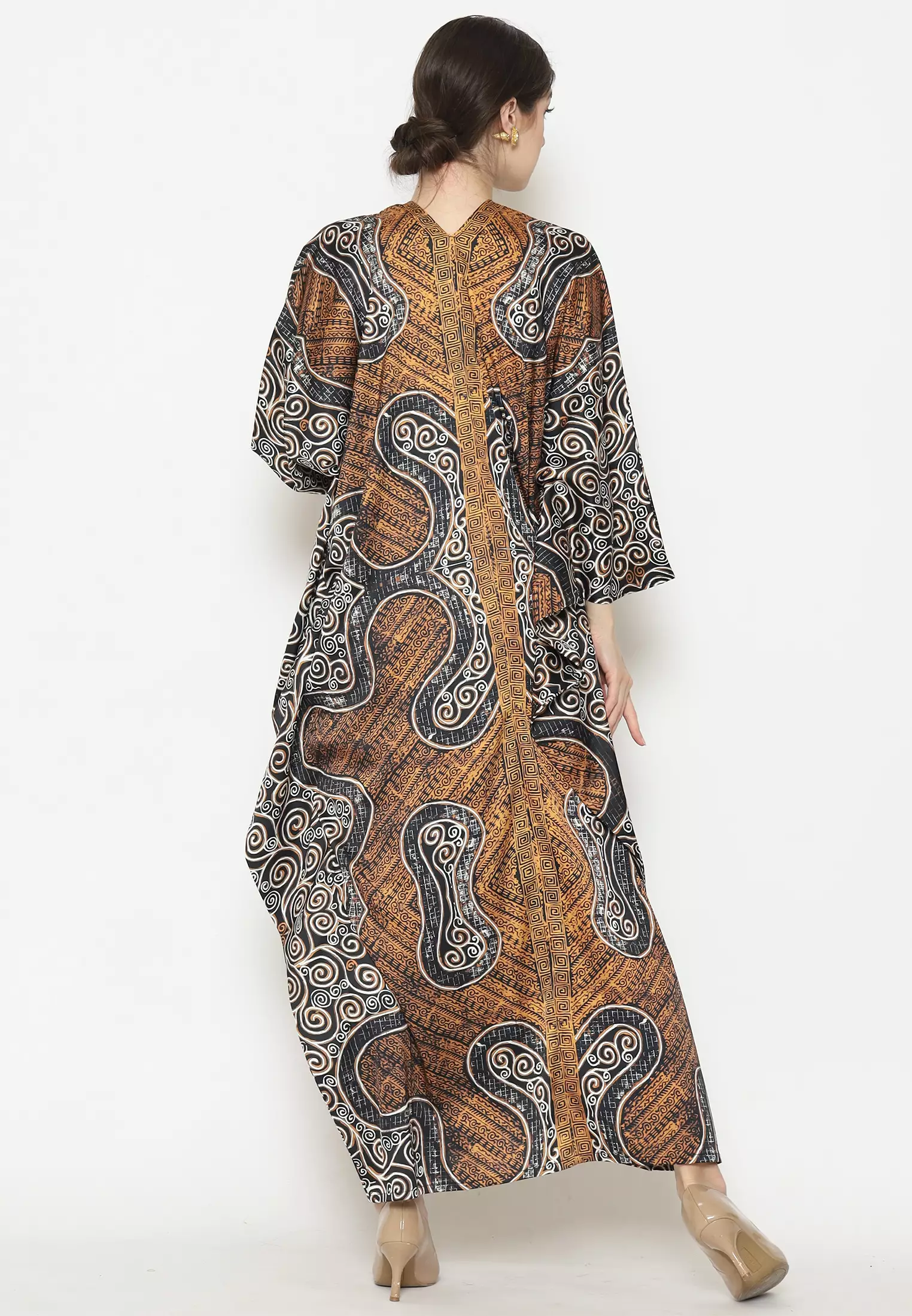 Kanzi Exclusive Long Sleeve Batik Kaftan Brown