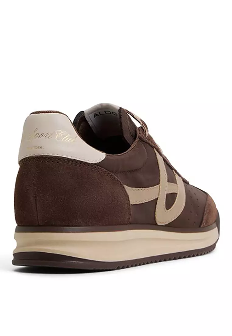 Stepcount Sneakers