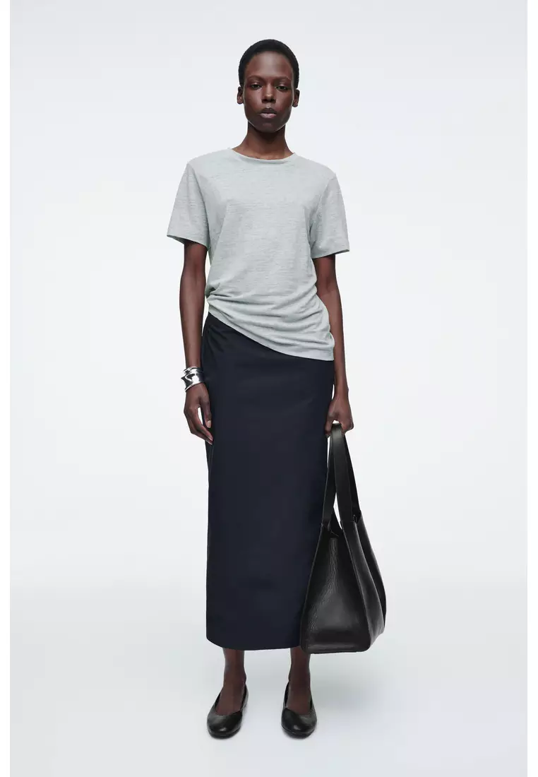 CREW-NECK LINEN T-SHIRT