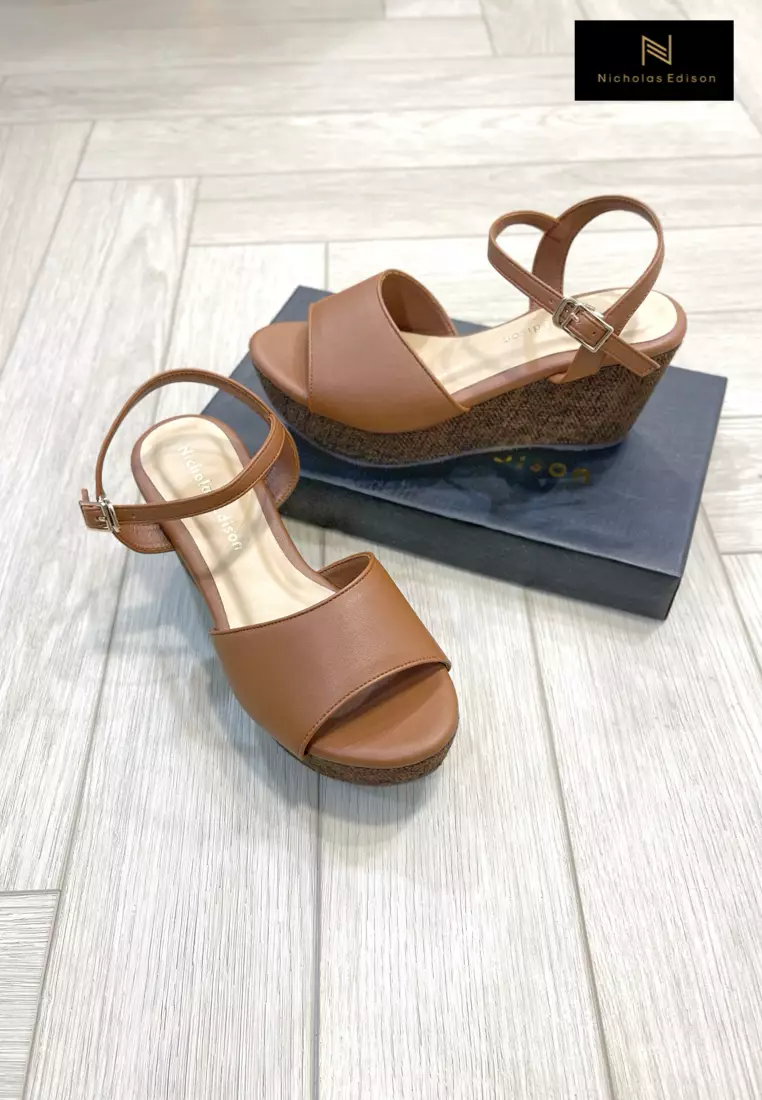 Wedge Zoey Brown