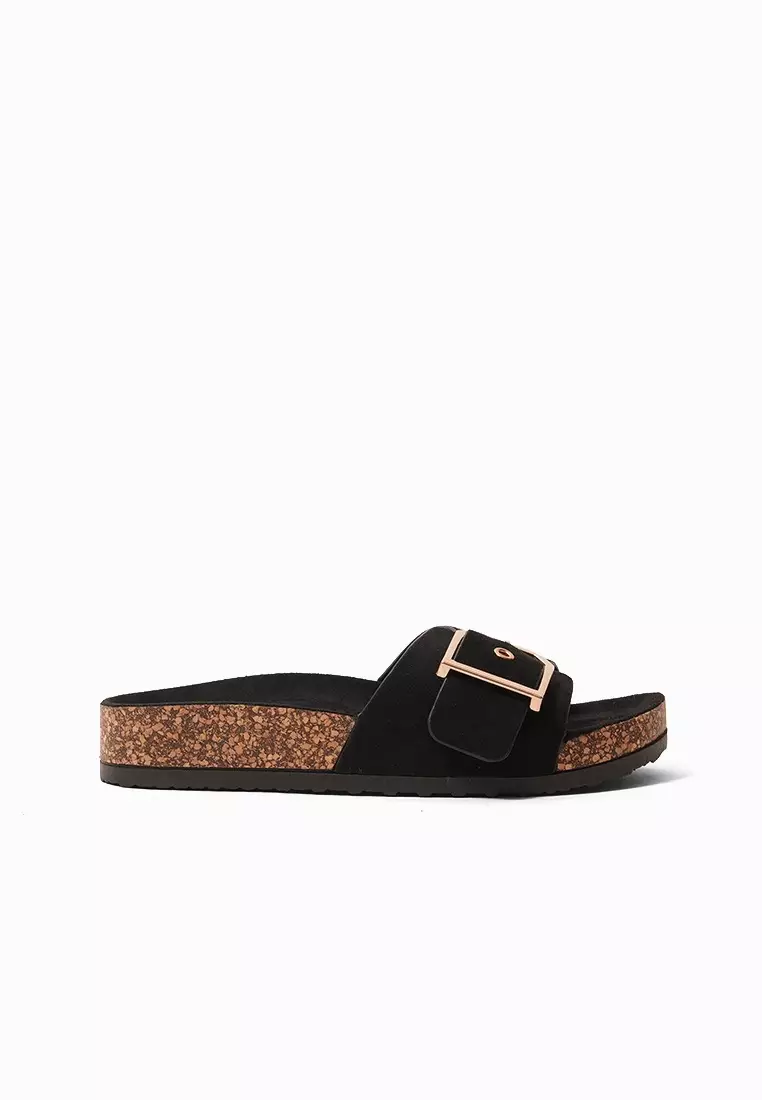 Discount on CLN  shoes - SKU: Dani Slides